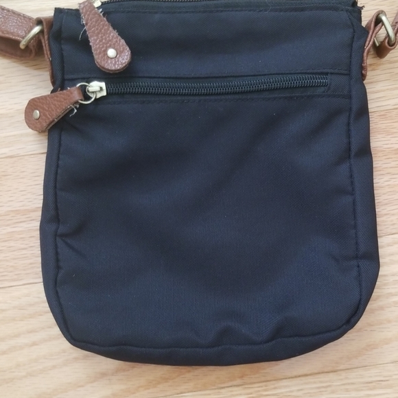 2 Purses - Picture 3 of 3